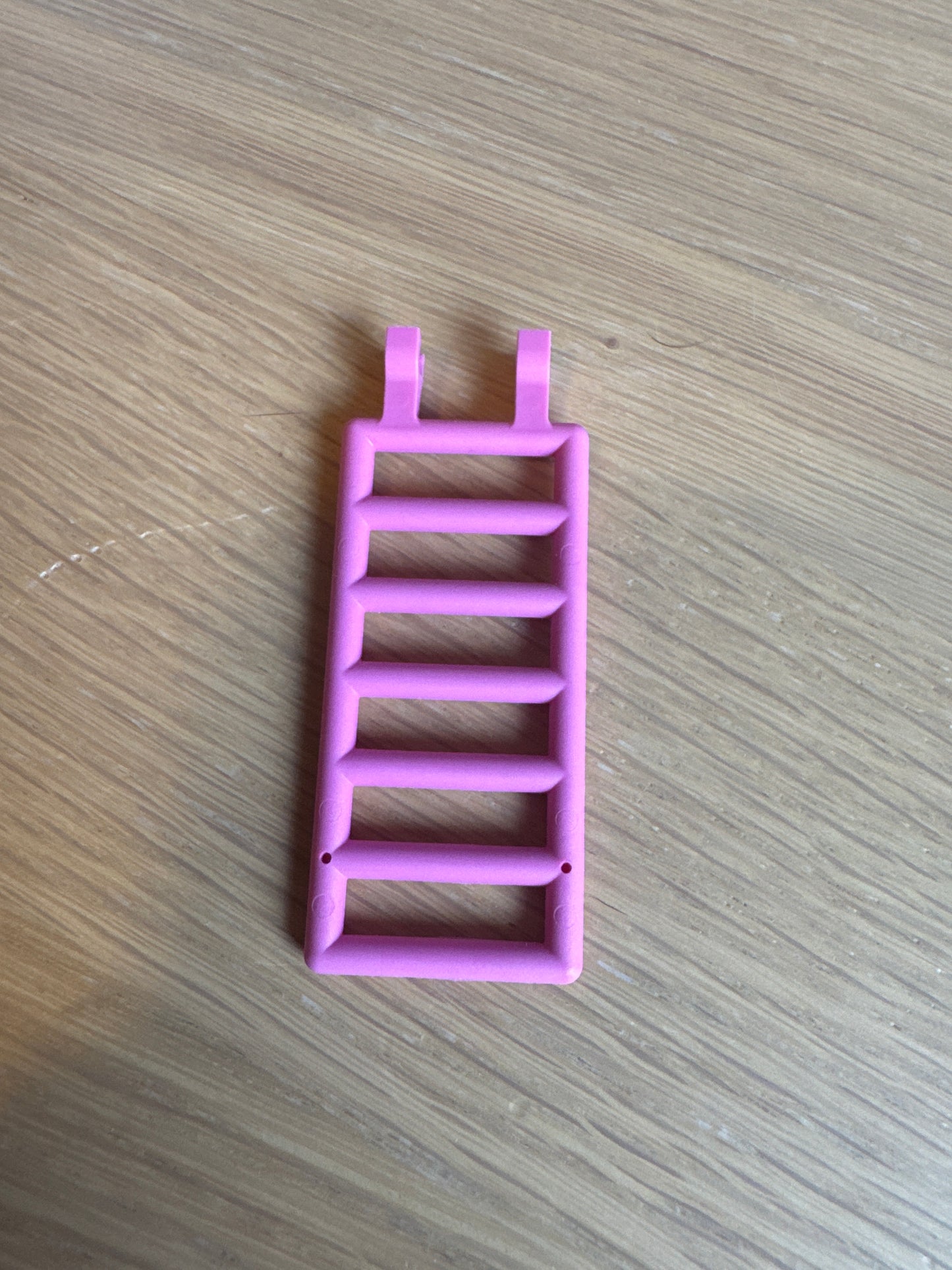 Bar 7 x 3 with 2 U Clips (Ladder) dark pink