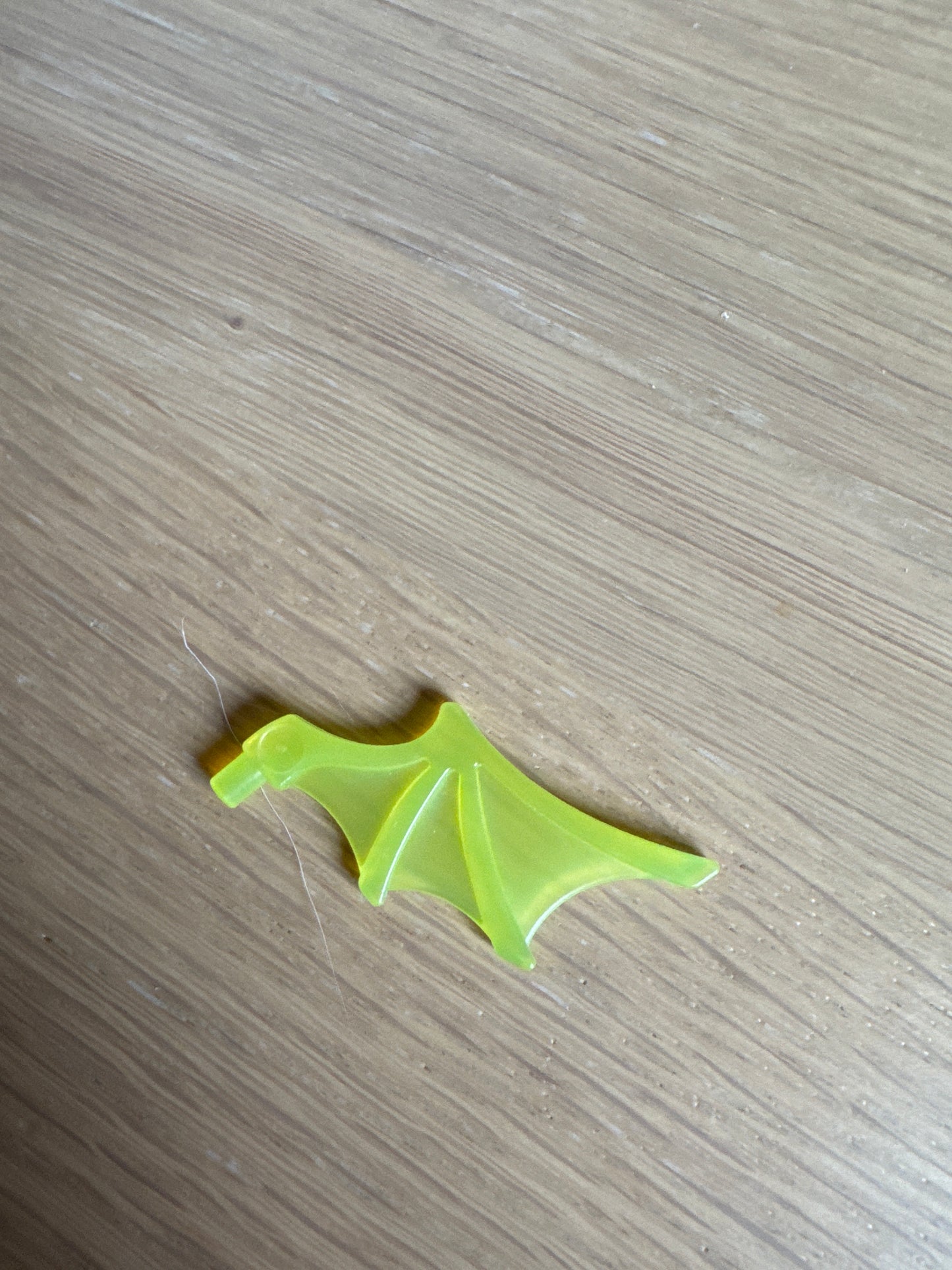 Minifigure Wing Webbed trans-neon green
