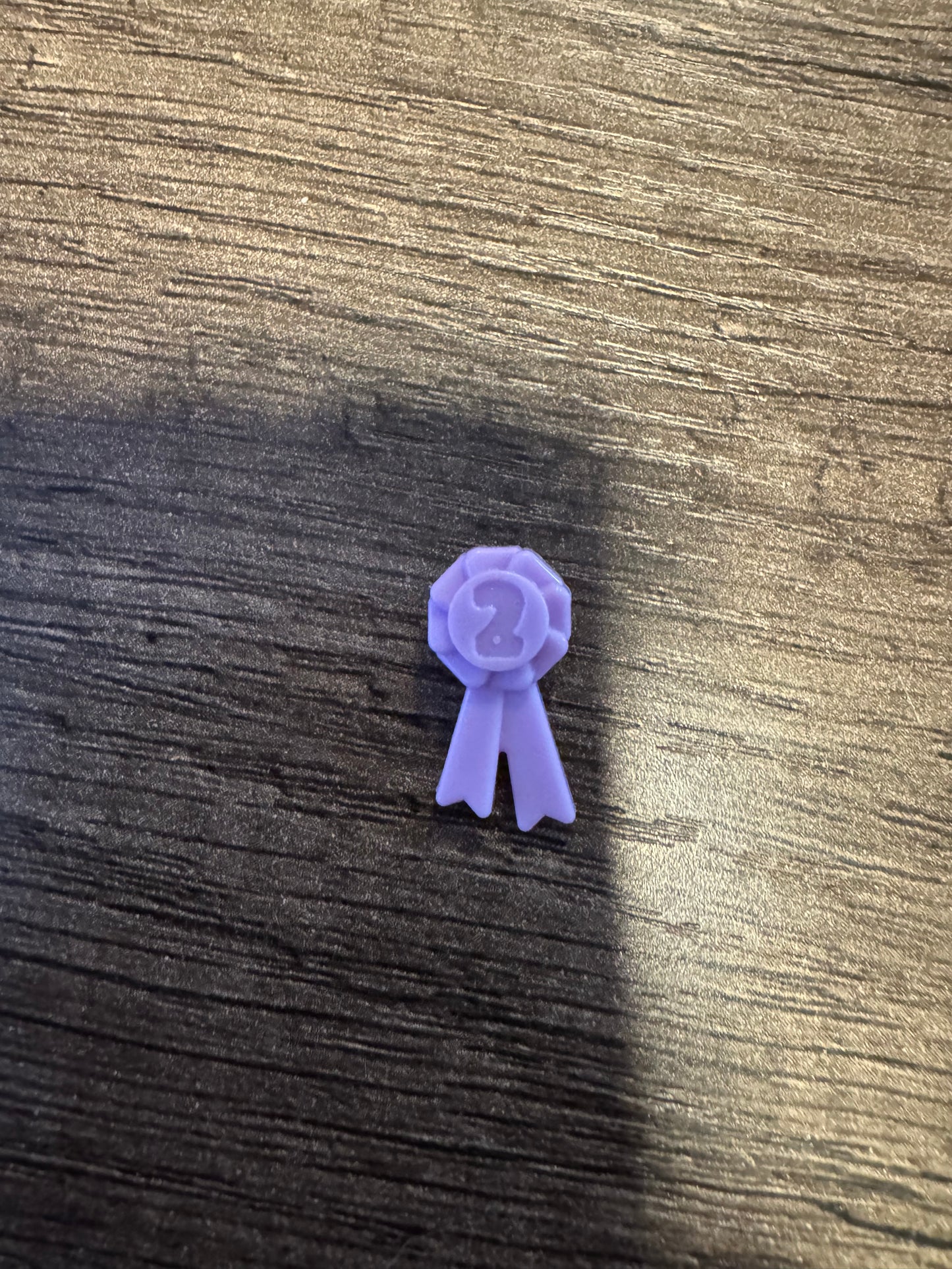 Friends award ribbon with number 2