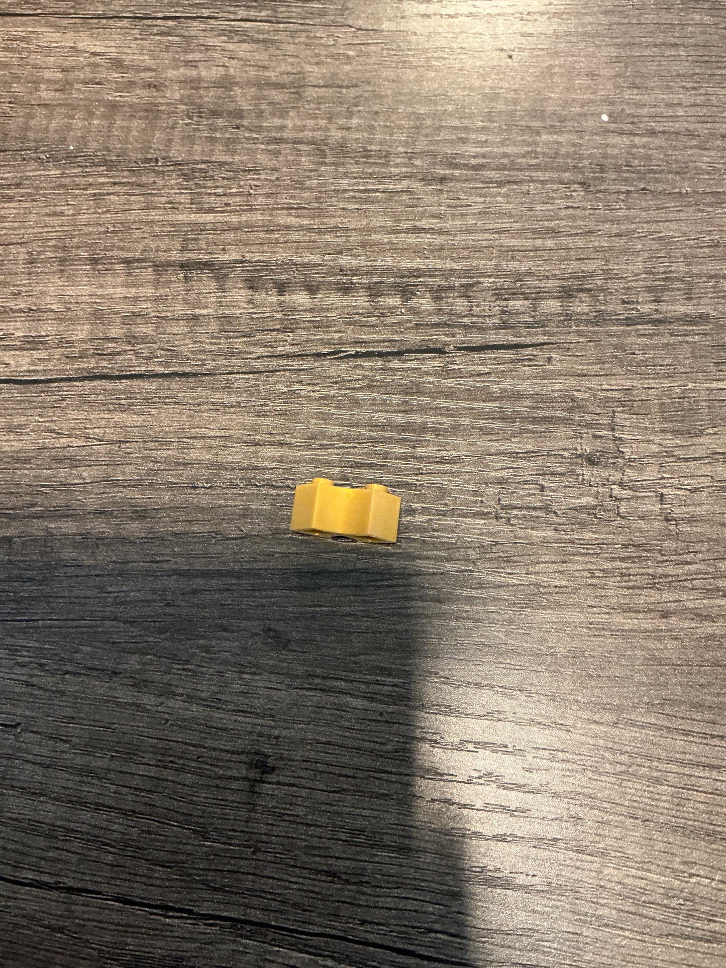 Brick, Round Corner 2 x 2 Macaroni with Stud Notch and Reinforced Underside Pearl gold