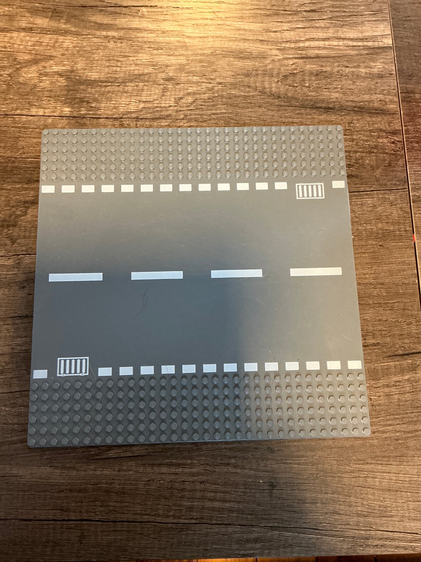 Baseplate, Road 32 x 32 6-Stud Straight with White Dashed Lines and Storm Drain Pattern