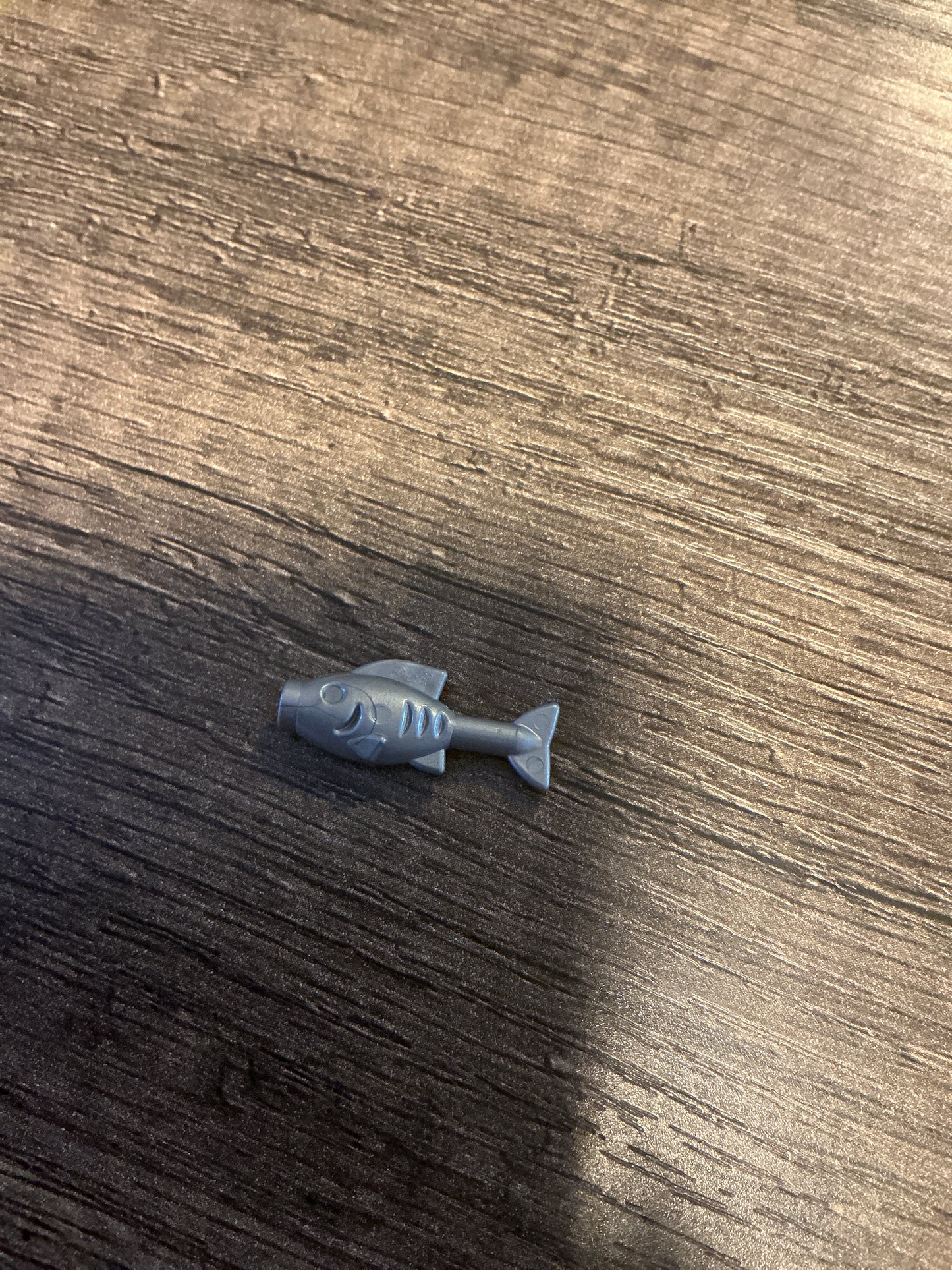 Fish flat silver
