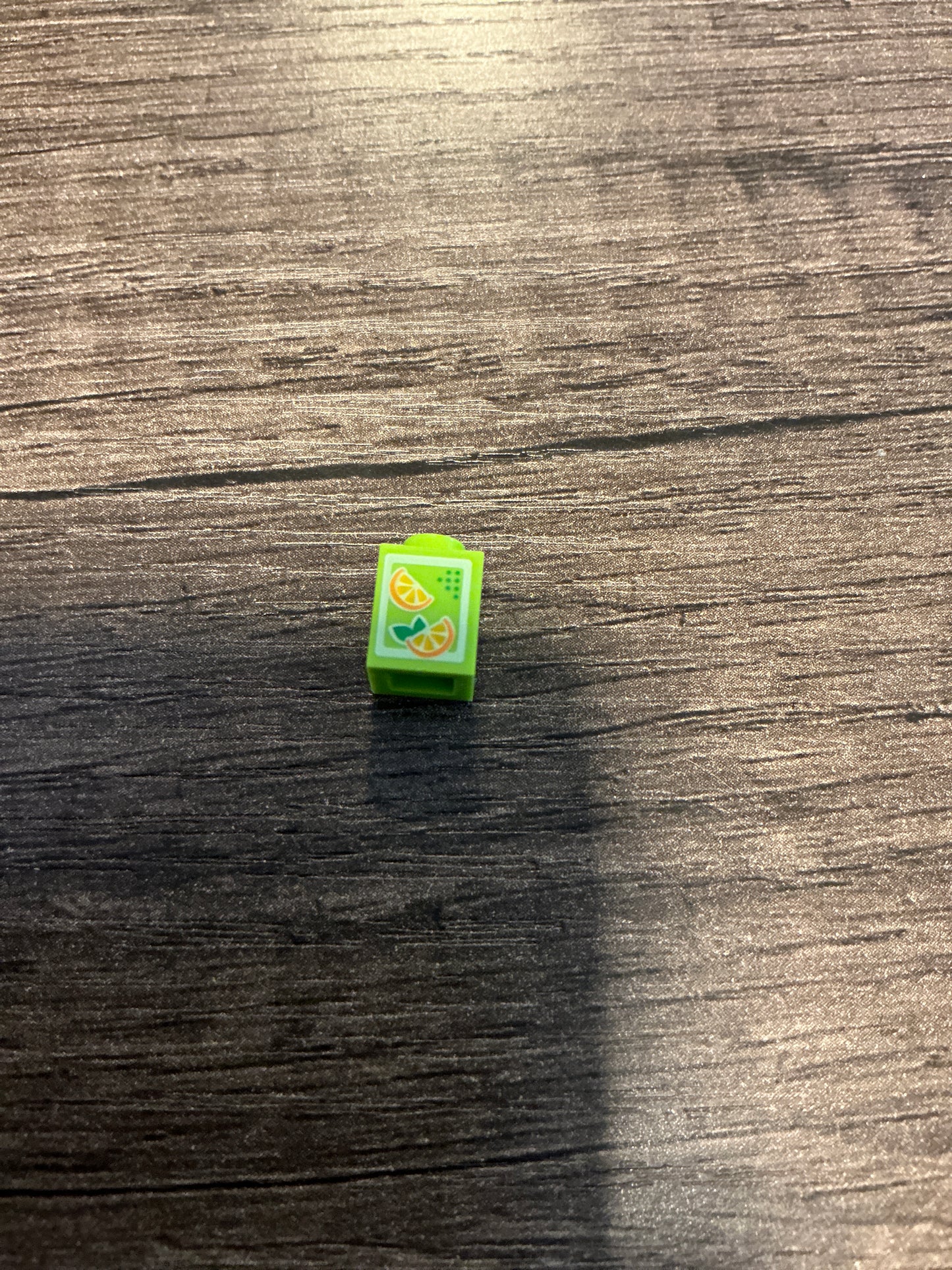 Brick 1 x 1 with Oranges Pattern (Juice Carton)