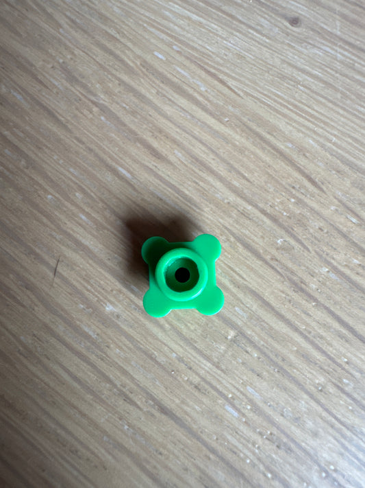 Plate, Round 1 x 1 with Flower Edge (4 Knobs / Petals) bright green