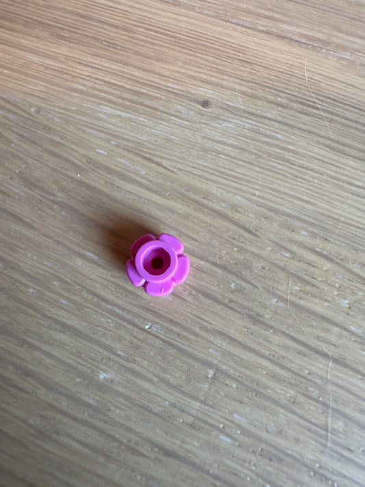 Plate, Round 1 x 1 with Flower Edge (5 Petals) dark pink