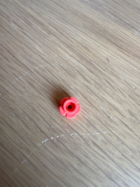 Plate, Round 1 x 1 with Flower Edge (5 Petals) coral