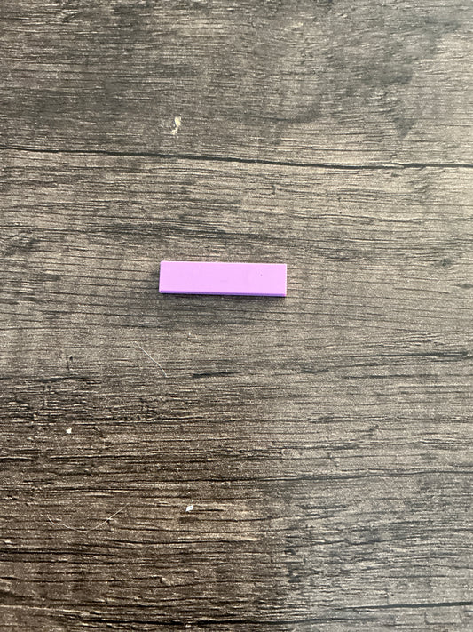 Tile 1 x 4 medium lavender
