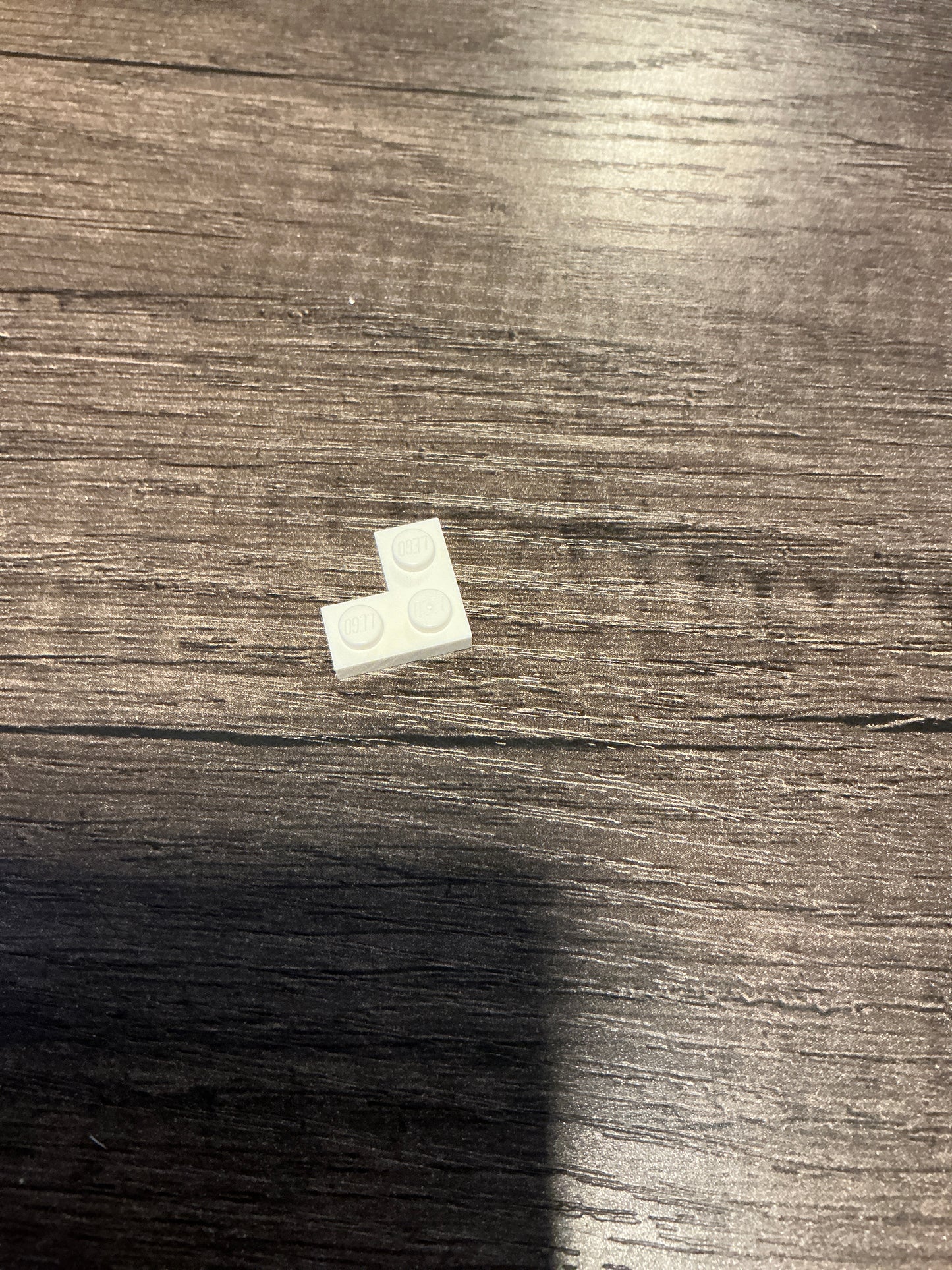 Plate 2 x 2 corner white