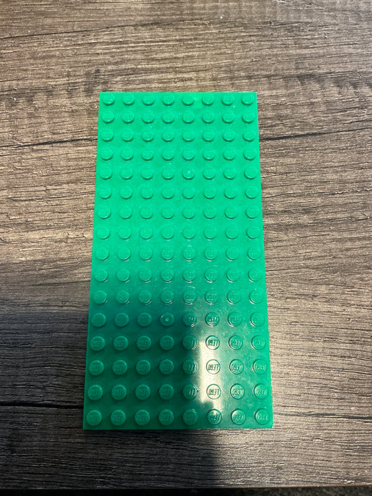 Plate 8 x 16 green