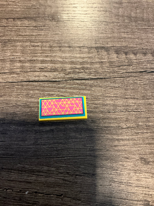 Tile 2 x 4 with Rug with Dark Pink Triangles, Gold Outlines and Dark Turquoise Border Pattern (Sticker) - Set 41392